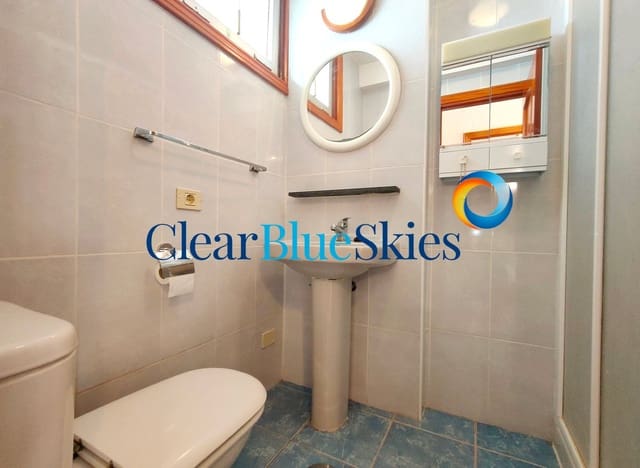 2 slaapkamer Appartement te koop in Playa de las Americas, Arona met zwembad garage - € 325.000 (Ref: 9275288)