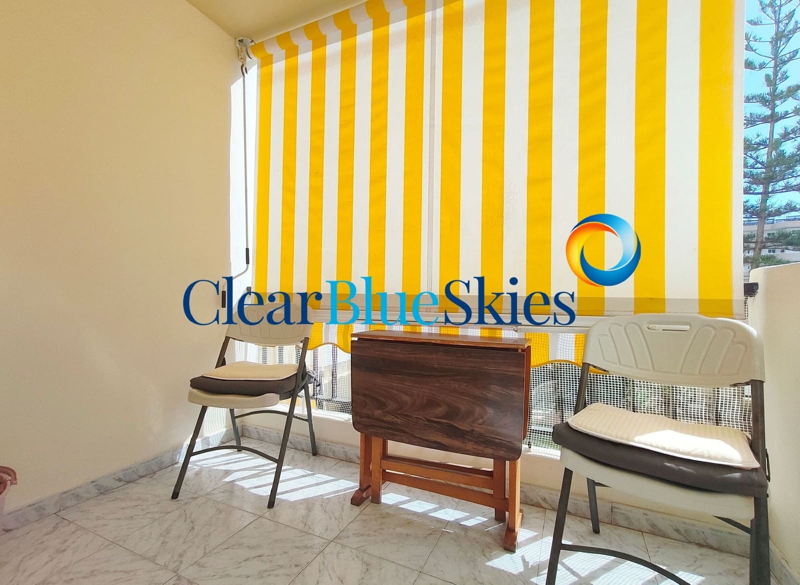 2 bedroom Apartment for sale in Playa de las Americas with pool garage - € 325,000 (Ref: 9275288)