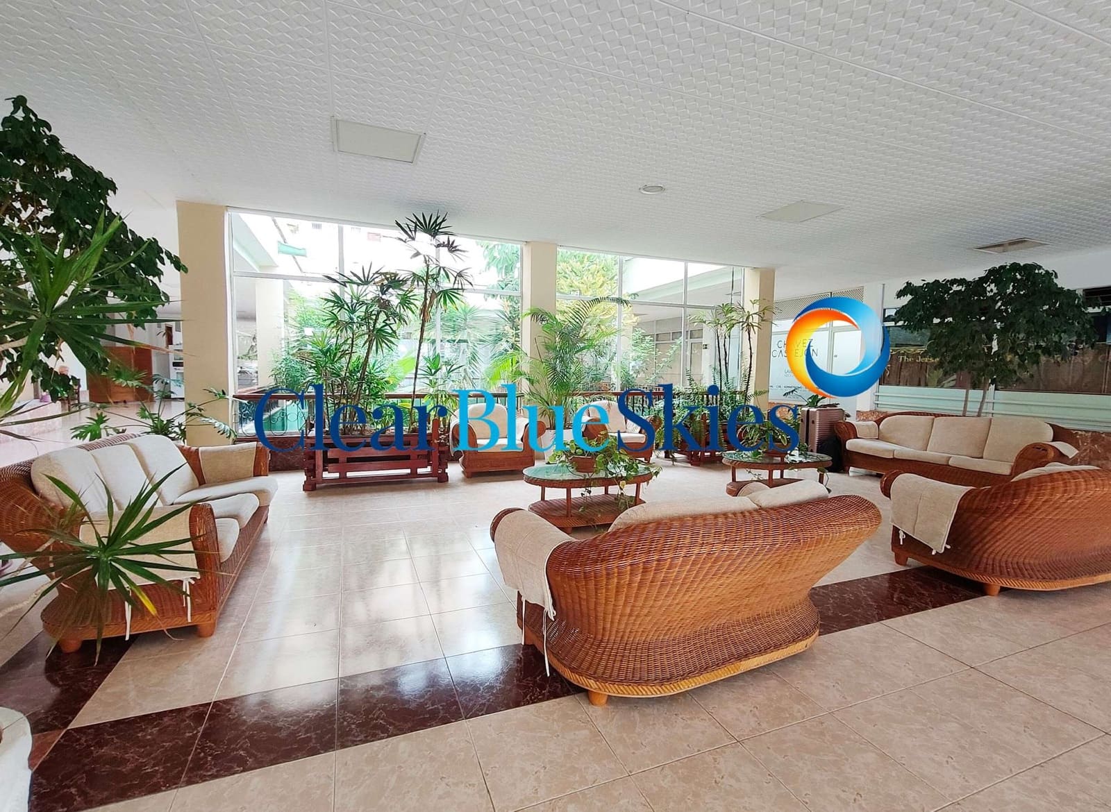 2 bedroom Apartment for sale in Playa de las Americas with pool garage - € 325,000 (Ref: 9275288)