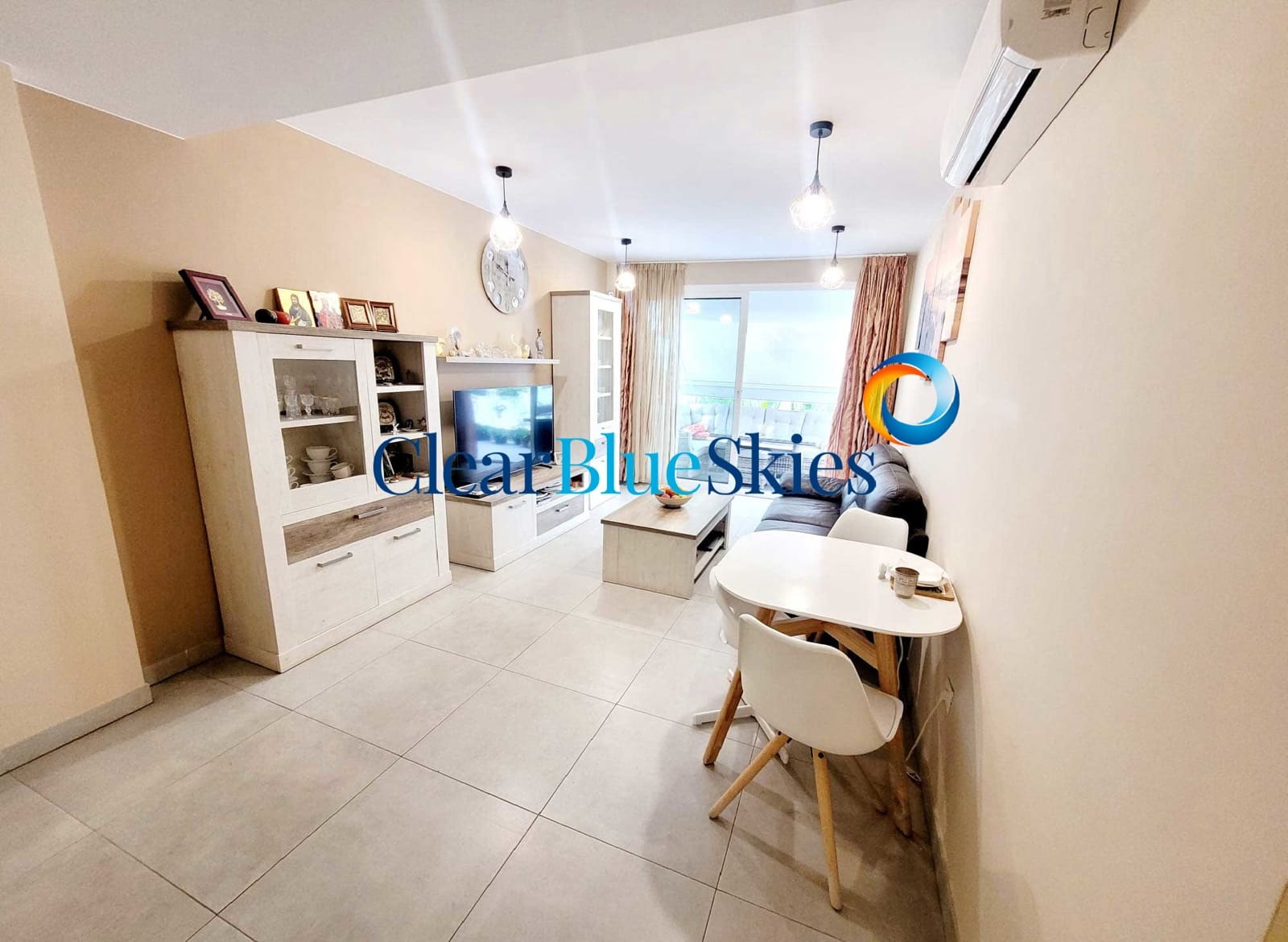 2 bedroom Apartment for sale in Adeje with pool garage - € 350,000 (Ref: 9283159)