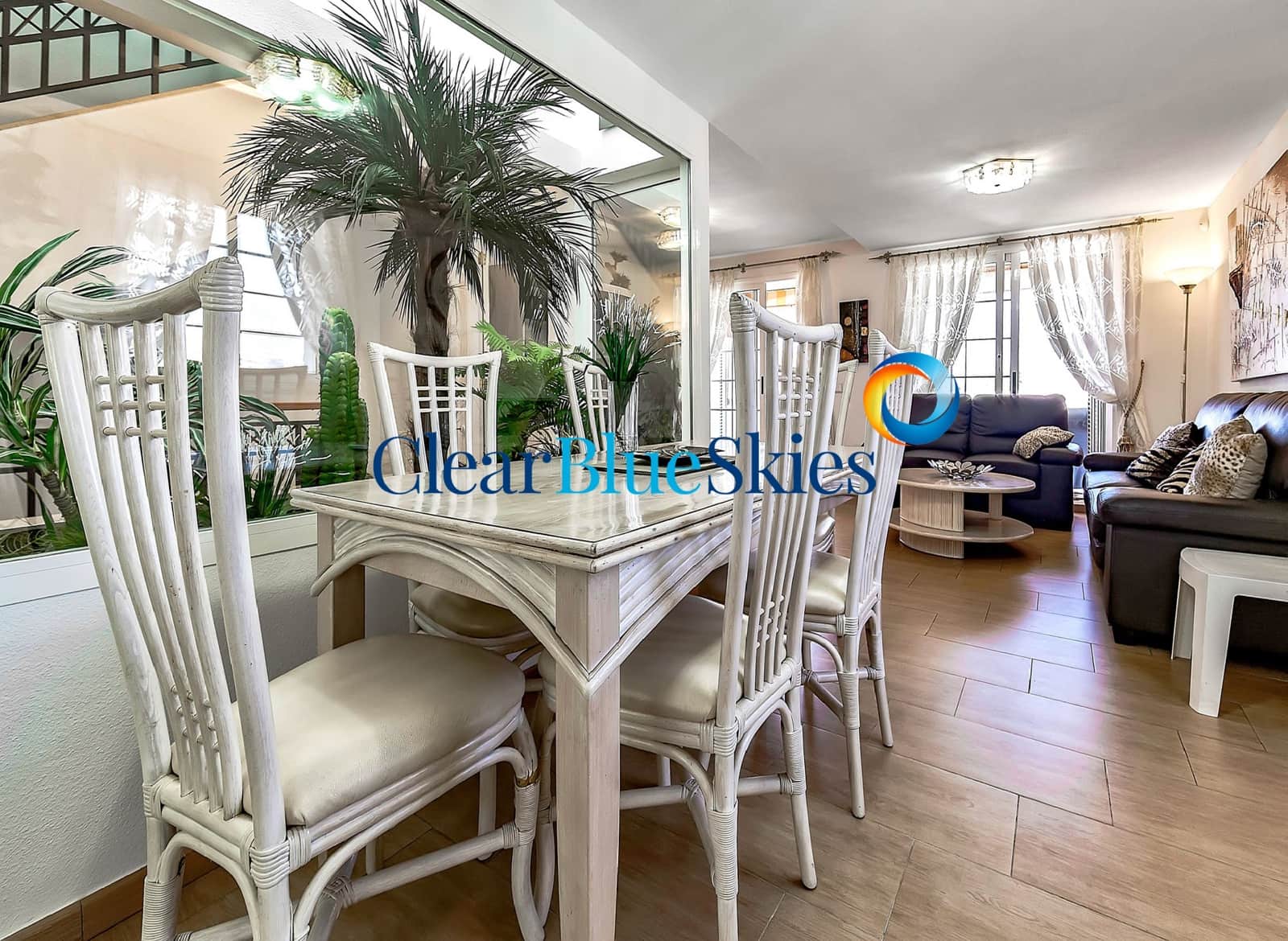 3 sypialnia Dom blizniak na sprzedaż w Playa del Duque z garażem - 920 000 € (Ref: 9283161)