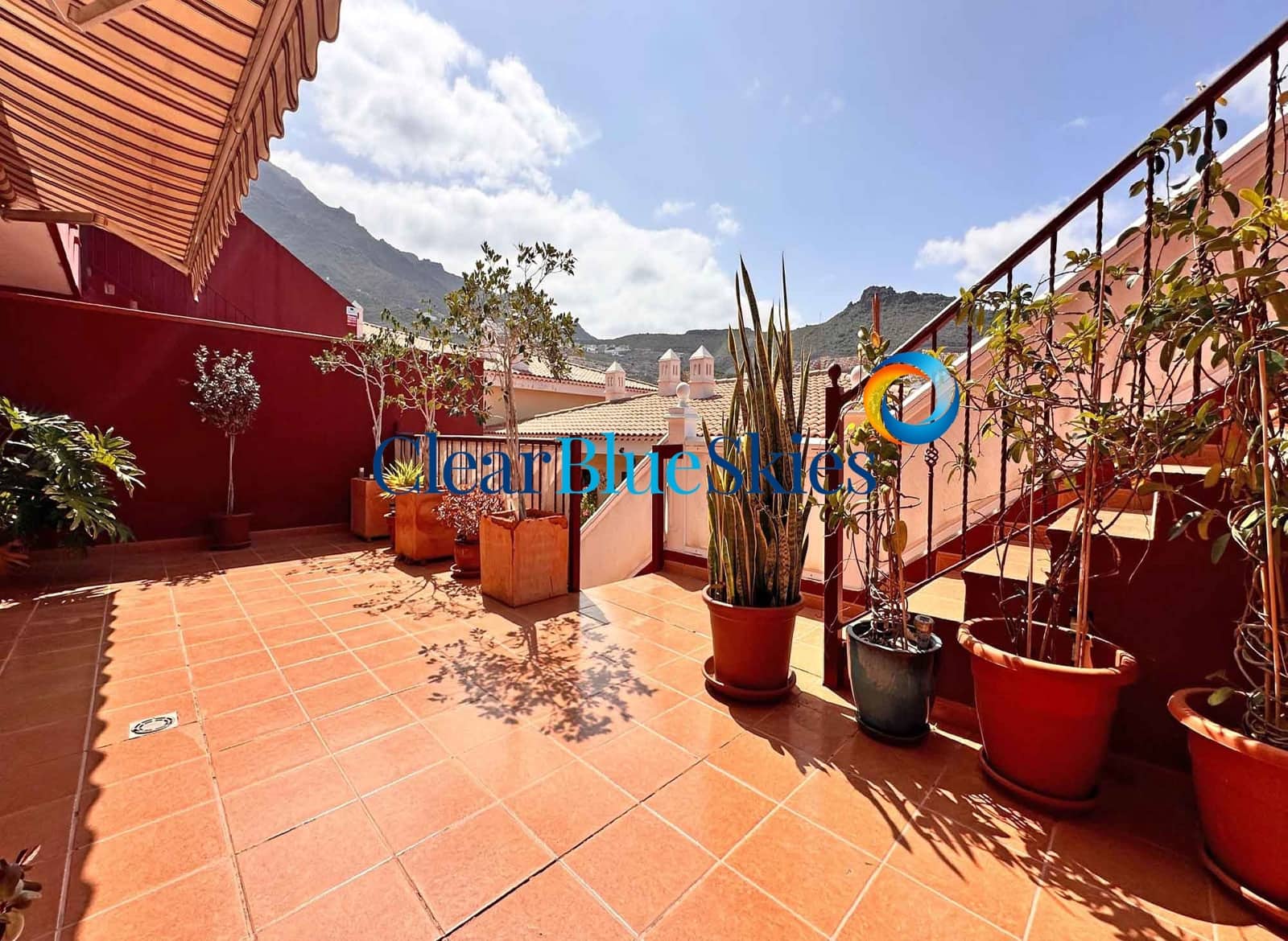 4 slaapkamer Huis te koop in El Madronal met zwembad garage - € 630.000 (Ref: 9340438)