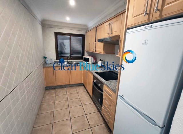 3 quarto Moradia em Banda para venda em Torviscas Bajo, Adeje com piscina - 590 000 € (Ref: 9360997)