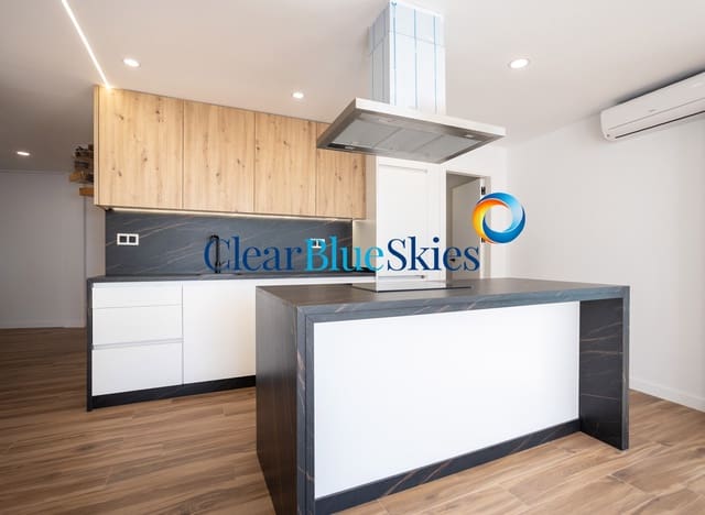 4 slaapkamer Penthouse te koop in Puerto Santiago, Santiago del Teide met zwembad garage - € 1.150.000 (Ref: 9380057)