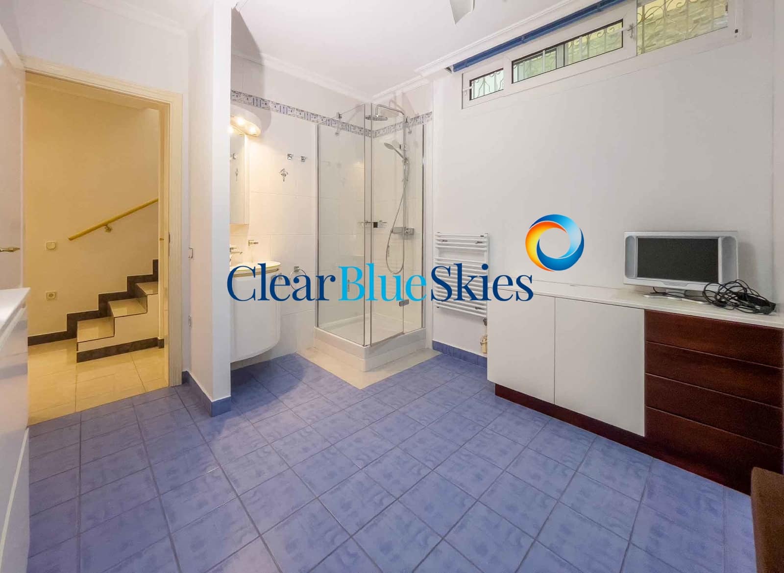 3 sypialnia Willa na sprzedaż w Playa del Duque z basenem garażem - 3 050 000 € (Ref: 9383516)