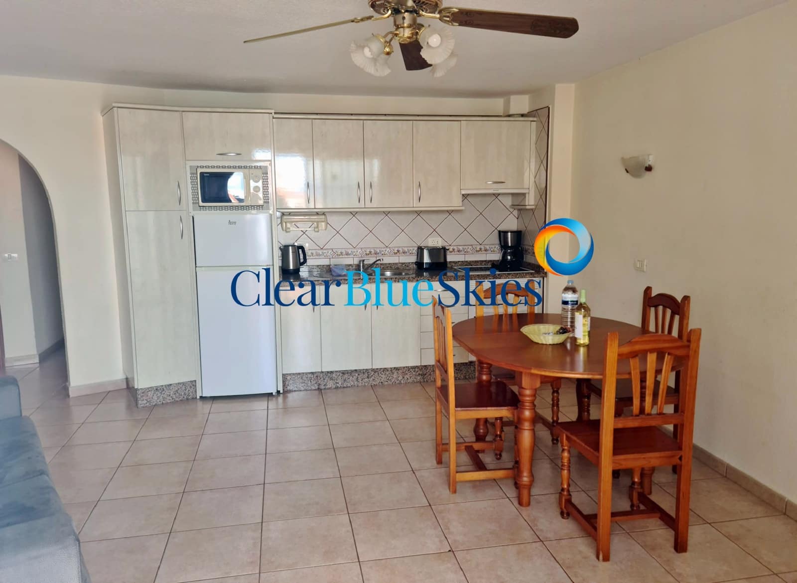 1 soveværelse Lejlighed til salg i Los Cristianos med swimmingpool garage - € 279.500 (Ref: 9395277)