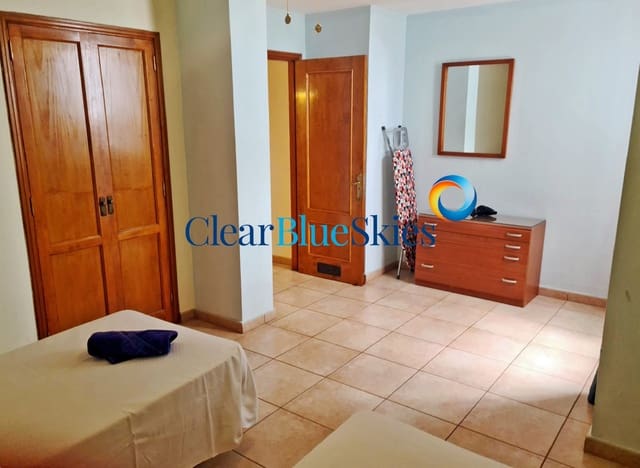 1 soveværelse Lejlighed til salg i Los Cristianos, Arona med swimmingpool garage - € 279.500 (Ref: 9395277)