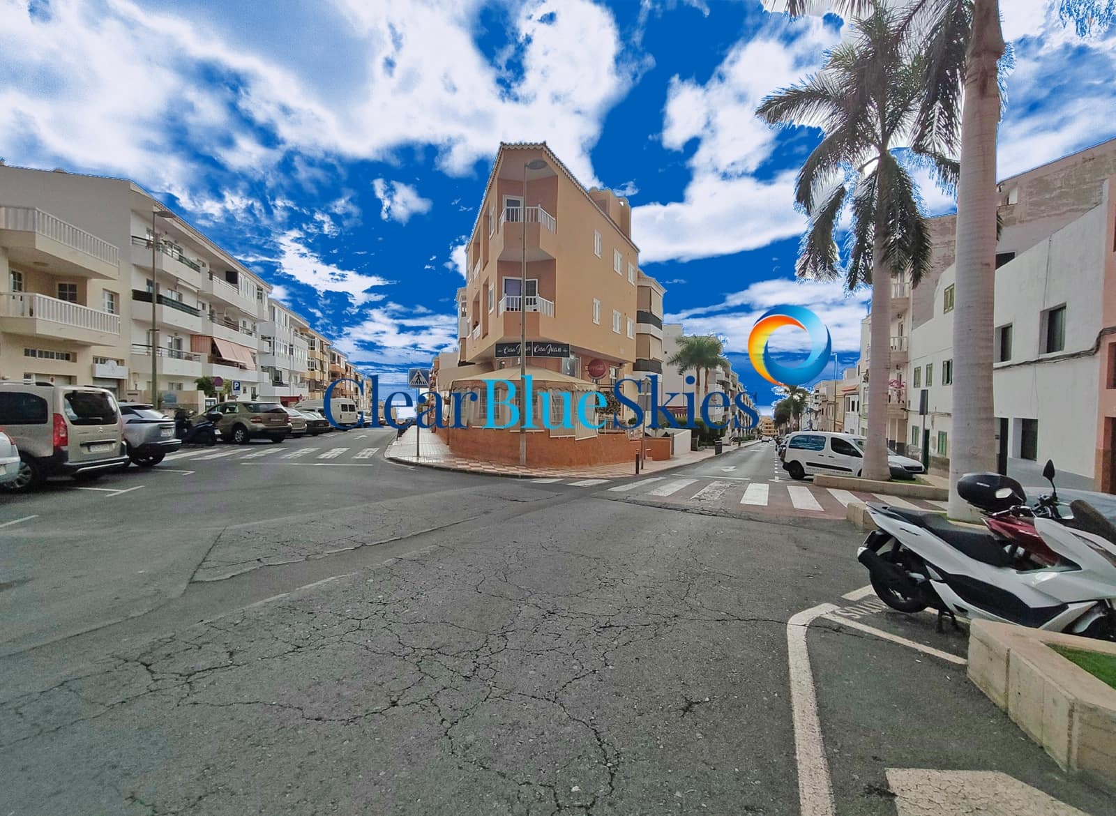 3 bedroom Apartment for sale in Adeje with garage - € 285,000 (Ref: 9397973)