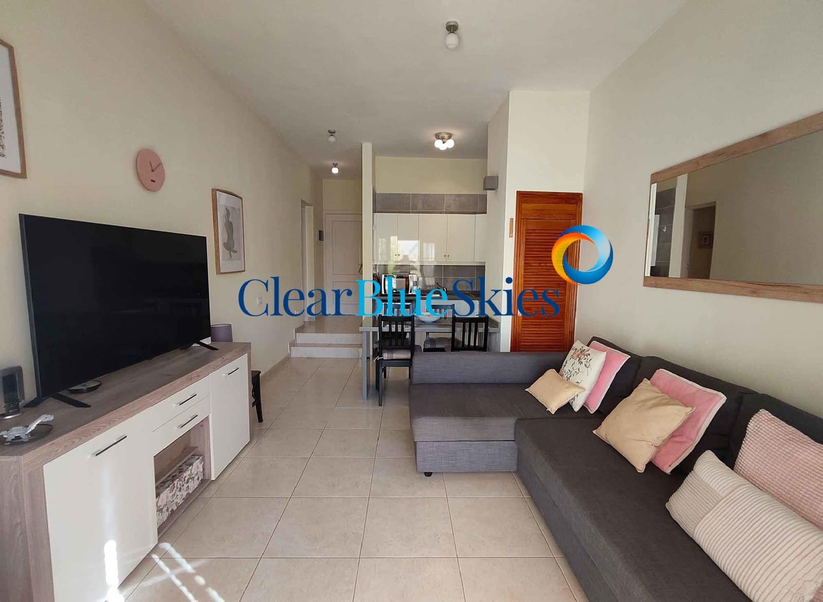 1 slaapkamer Appartement te koop in Playa Fanabe met zwembad garage - € 335.000 (Ref: 9400250)