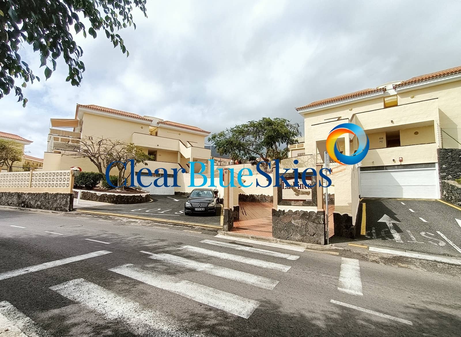 2 soveværelse Lejlighed til salg i Chayofa med swimmingpool garage - € 349.950 (Ref: 9402724)