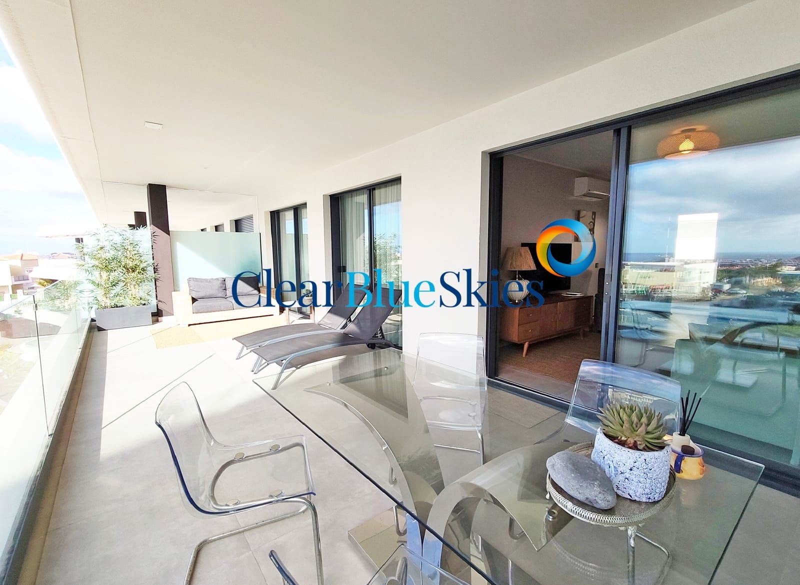 2 slaapkamer Appartement te koop in El Madronal met garage - € 840.000 (Ref: 9410062)