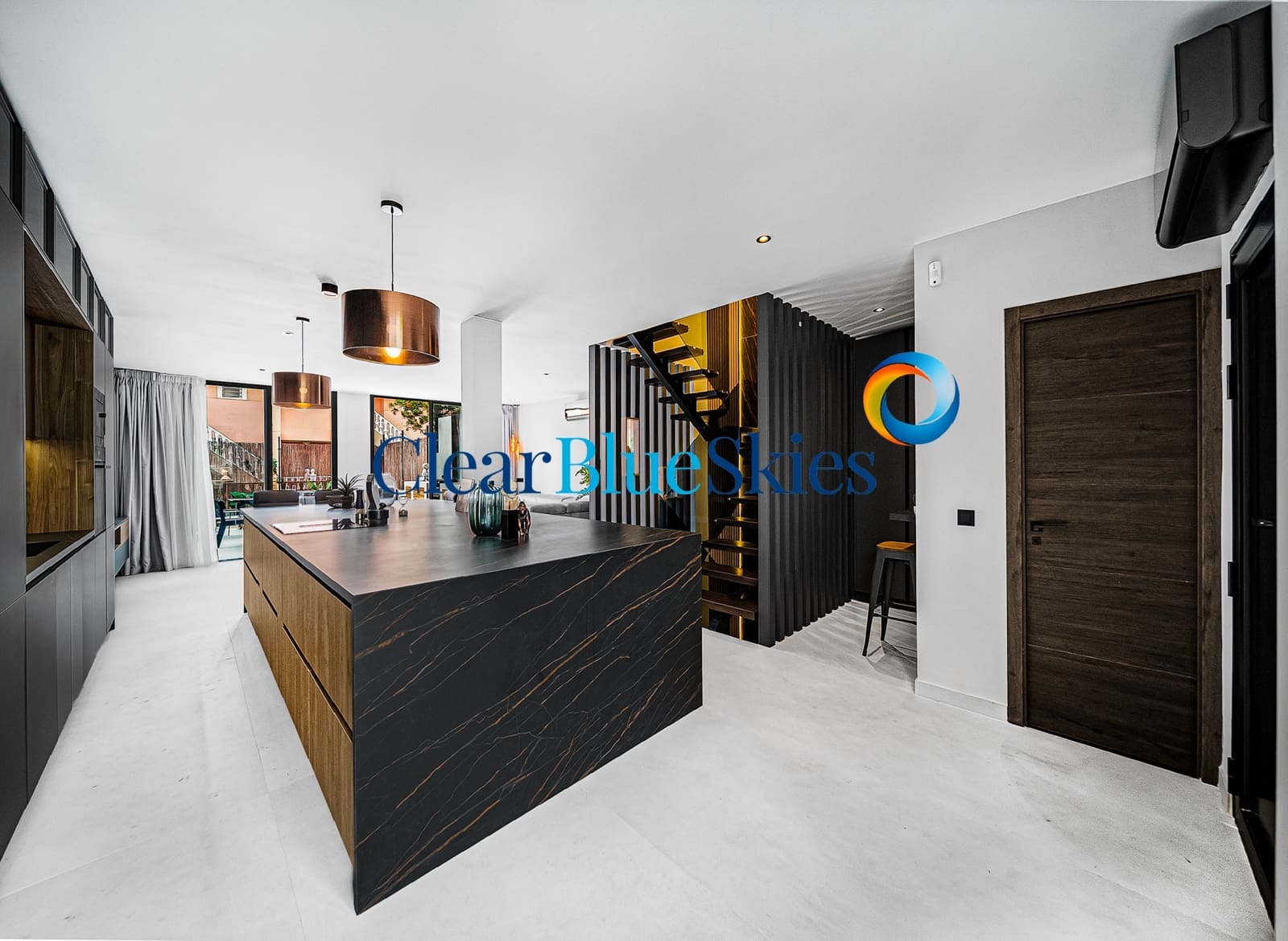 4 soveværelse Byhus til salg i Playa del Duque med garage - € 1.495.000 (Ref: 9417710)