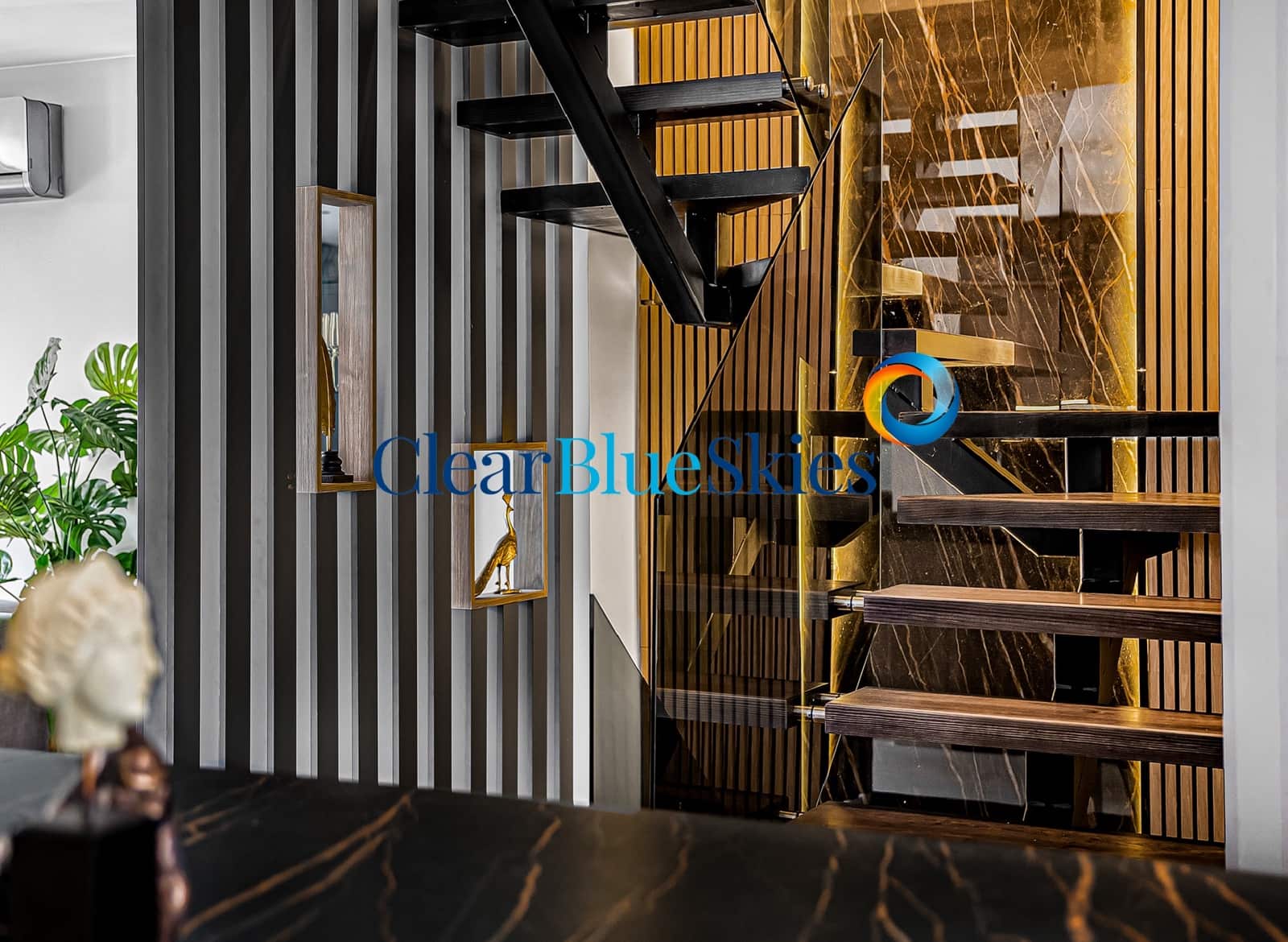 4 soveværelse Byhus til salg i Playa del Duque med garage - € 1.495.000 (Ref: 9417710)