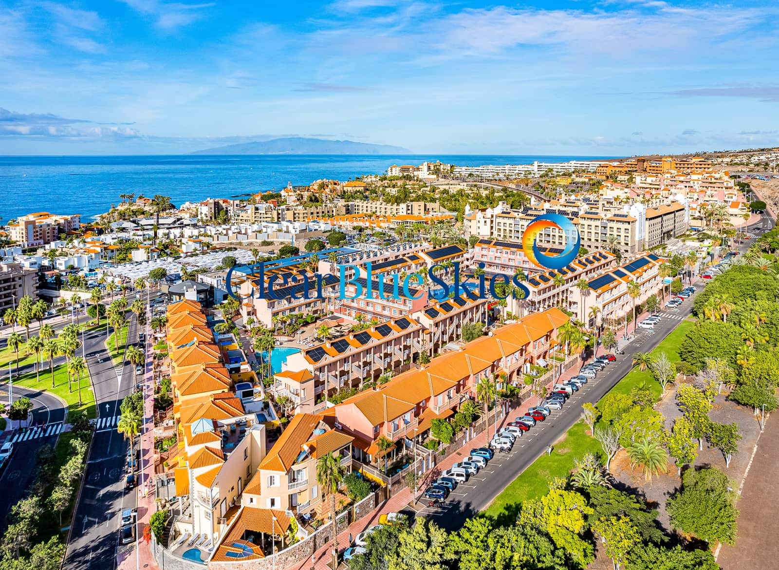 4 soveværelse Byhus til salg i Playa del Duque med garage - € 1.495.000 (Ref: 9417710)