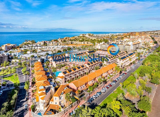 4 soveværelse Byhus til salg i Playa del Duque, Adeje med garage - € 1.495.000 (Ref: 9417710)