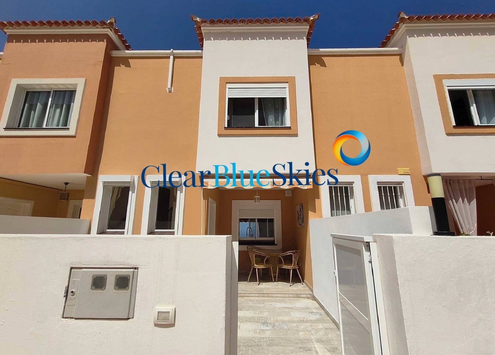 2 quarto Casa em Banda para venda em Torviscas com piscina garagem - 550 000 € (Ref: 9444694)