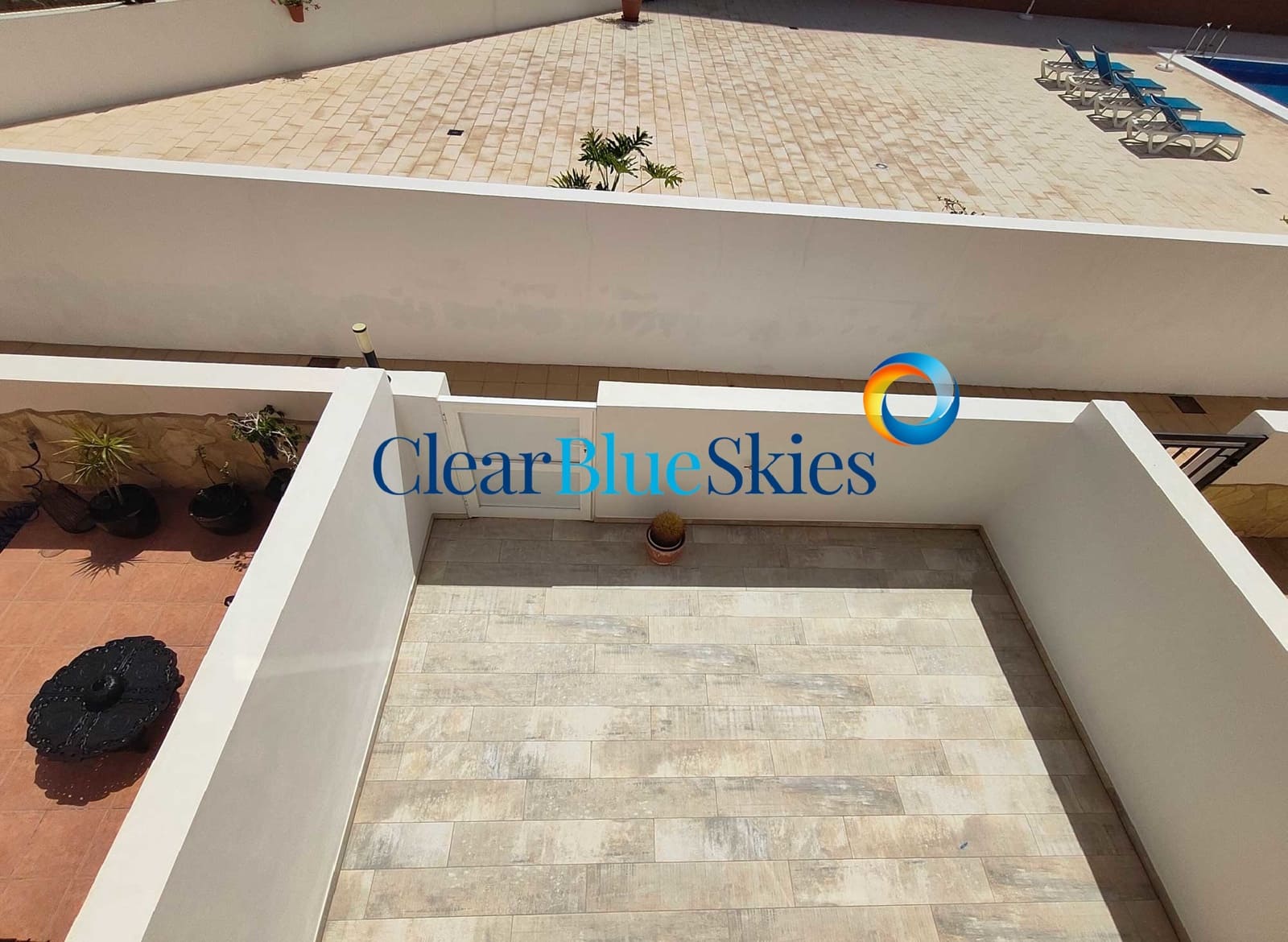 2 quarto Casa em Banda para venda em Torviscas com piscina garagem - 550 000 € (Ref: 9444694)