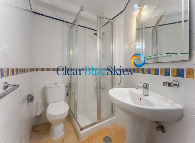 2 chambre Appartement à vendre à Los Cristianos, Arona - 339 000 € (Ref: 9447168)