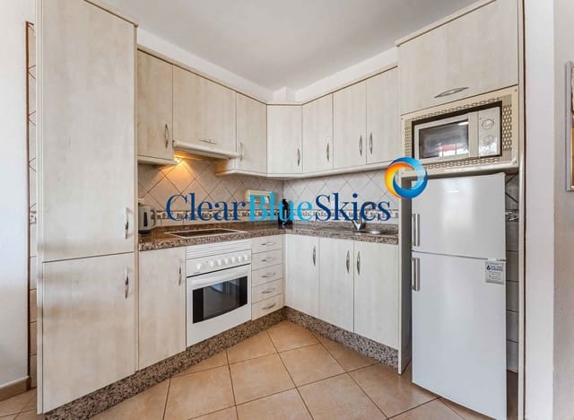 2 chambre Appartement à vendre à Los Cristianos, Arona - 339 000 € (Ref: 9447168)