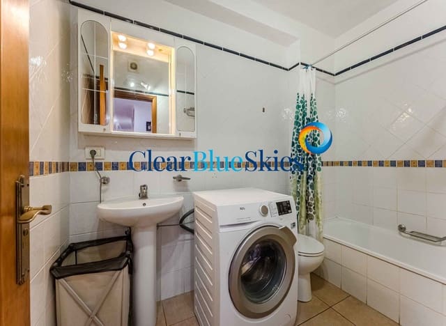 2 chambre Appartement à vendre à Los Cristianos, Arona - 339 000 € (Ref: 9447168)