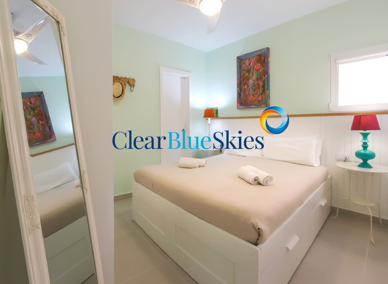 2 slaapkamer Appartement te koop in Playa del Duque met garage - € 590.000 (Ref: 9447417)