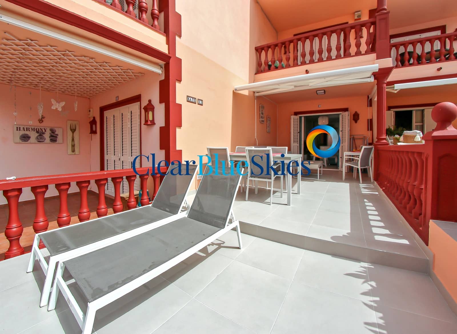 2 slaapkamer Appartement te koop in Playa del Duque met garage - € 590.000 (Ref: 9447417)