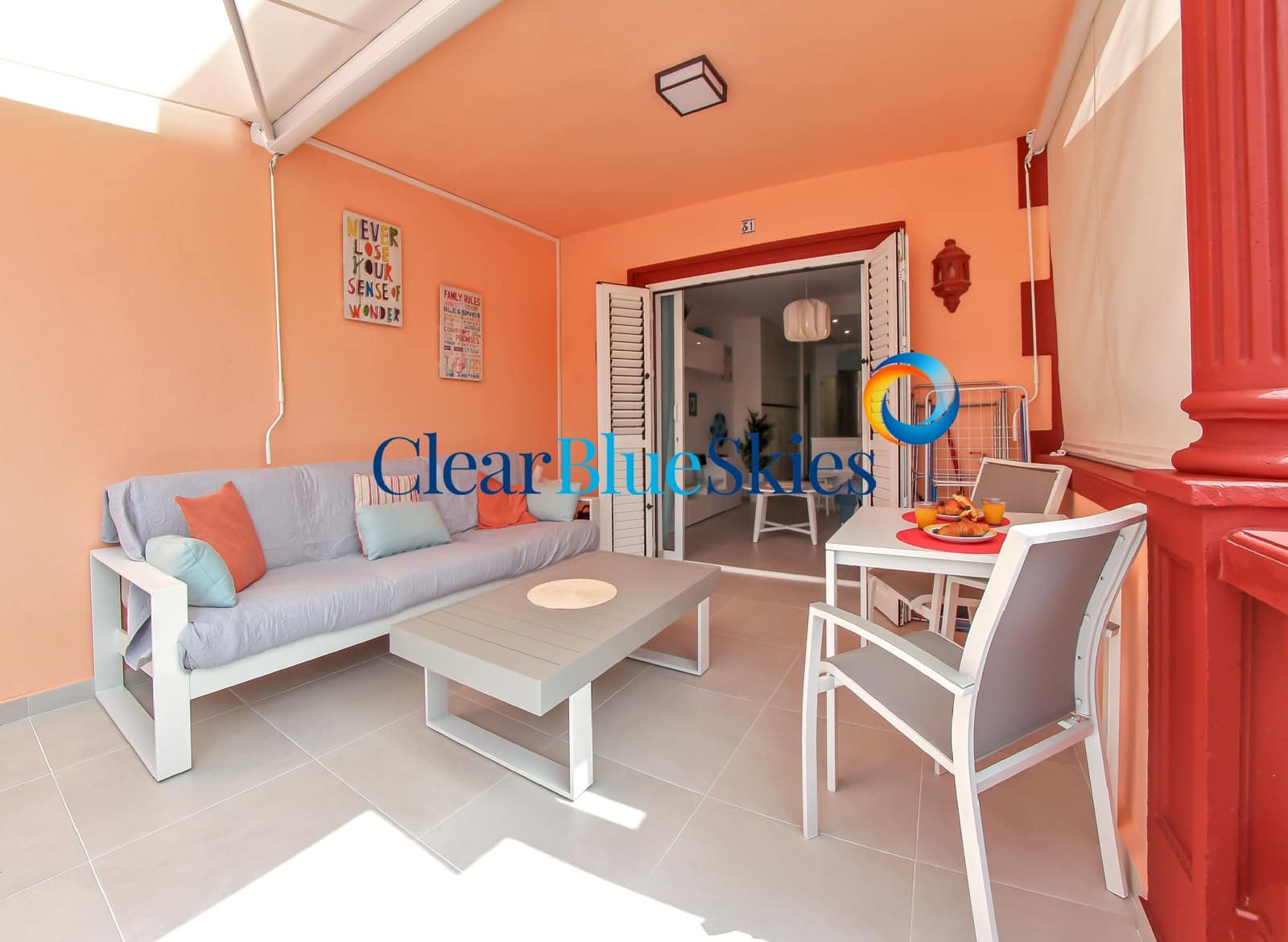 2 slaapkamer Appartement te koop in Playa del Duque met garage - € 590.000 (Ref: 9447417)