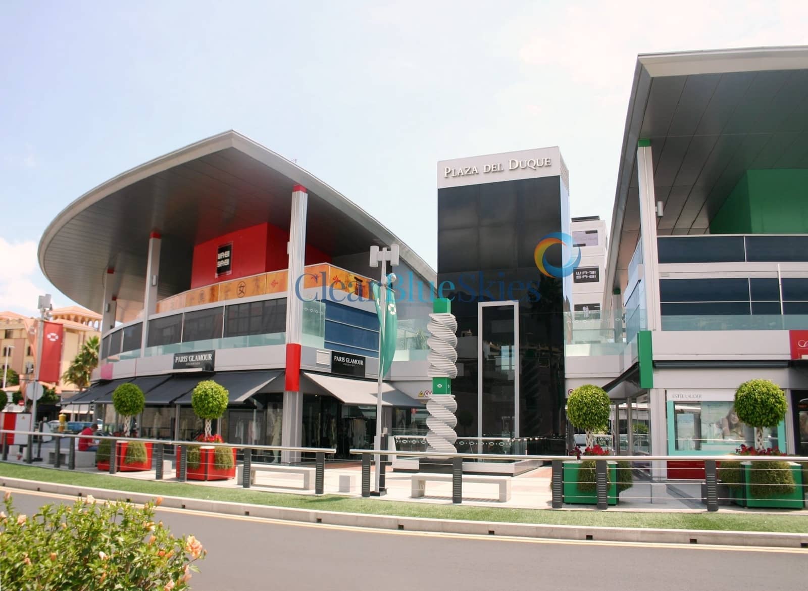 2 slaapkamer Appartement te koop in Playa del Duque met garage - € 590.000 (Ref: 9447417)