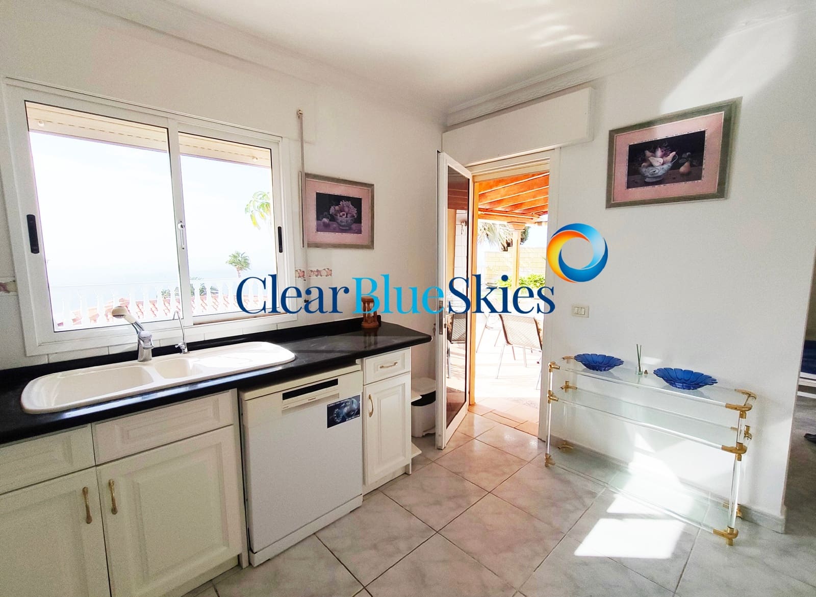 3 quarto Moradia para venda em Puerto Santiago com piscina garagem - 985 000 € (Ref: 9450495)