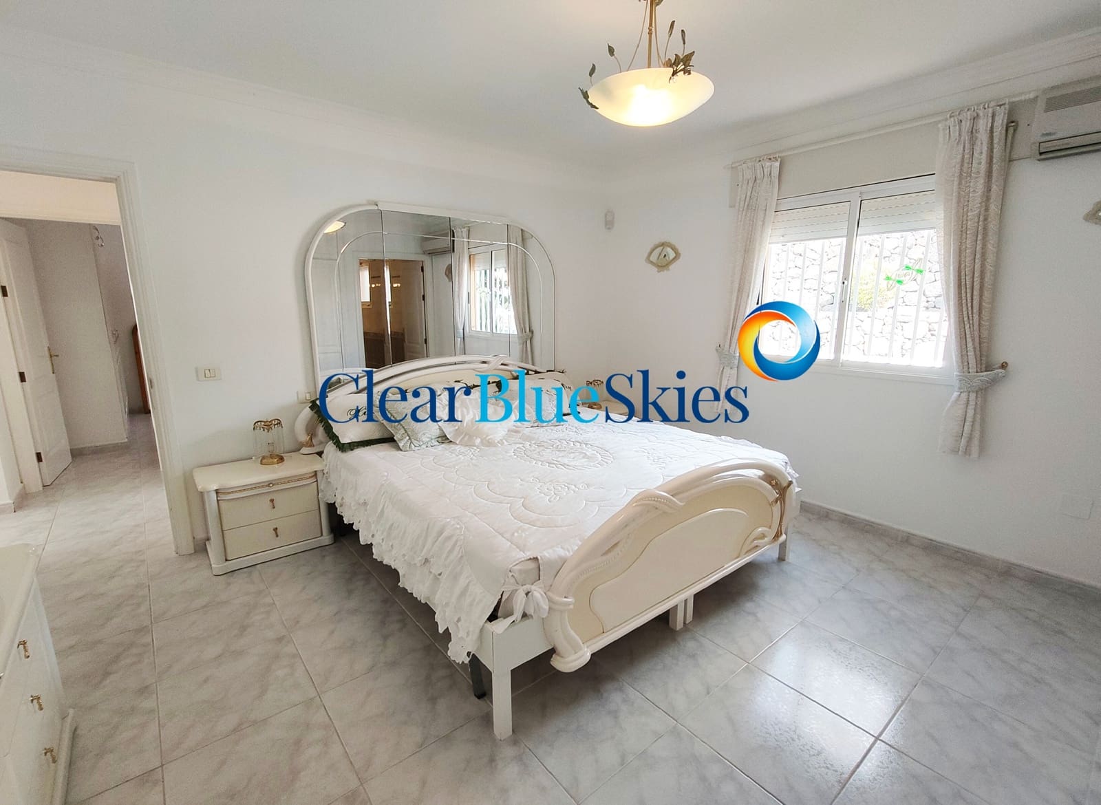 3 quarto Moradia para venda em Puerto Santiago com piscina garagem - 985 000 € (Ref: 9450495)