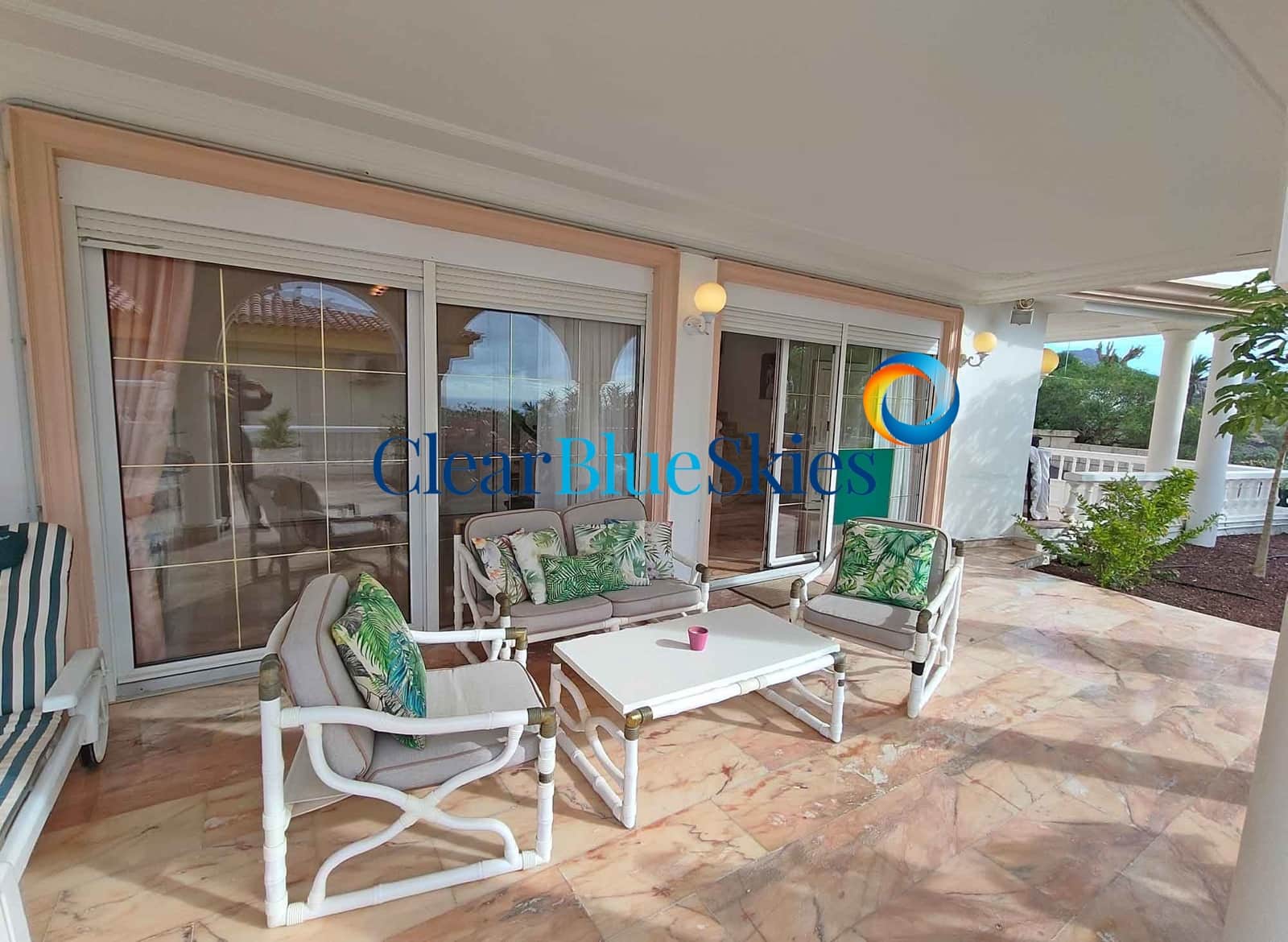 3 Zimmer Villa zu verkaufen in Chayofa mit Pool Garage - 990.000 € (Ref: 9467844)