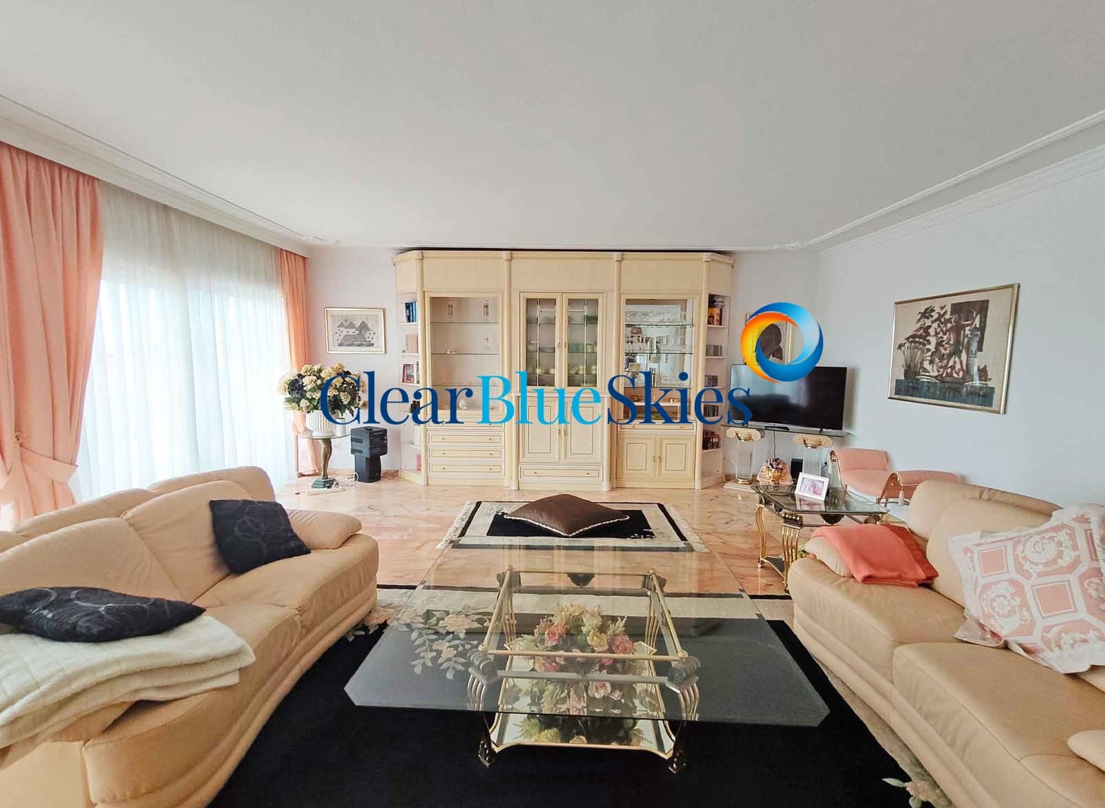 3 Zimmer Villa zu verkaufen in Chayofa mit Pool Garage - 990.000 € (Ref: 9467844)