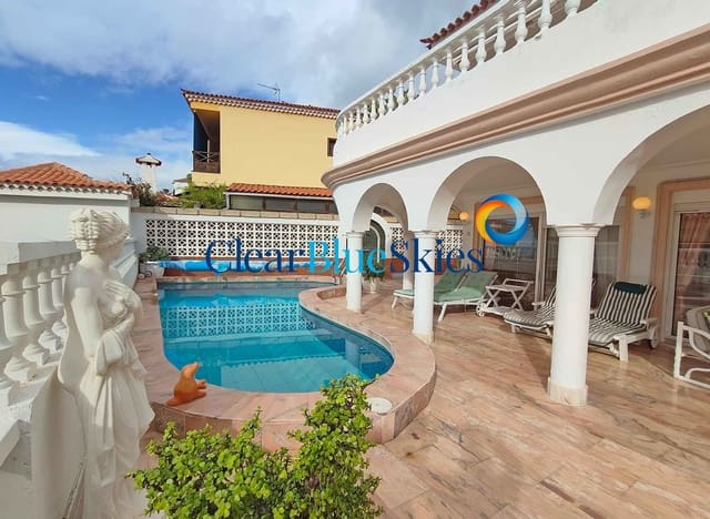 3 chambre Villa/Maison à vendre à Chayofa, Arona avec piscine garage - 990 000 € (Ref: 9467844)