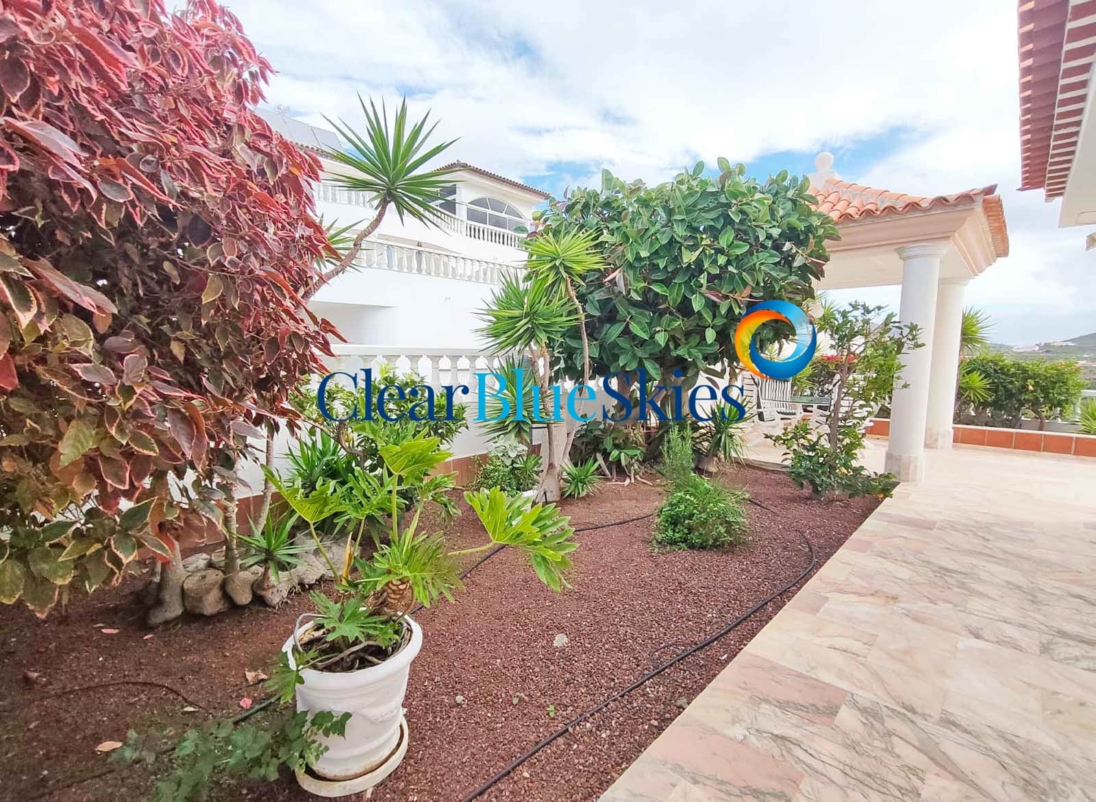 3 Zimmer Villa zu verkaufen in Chayofa mit Pool Garage - 990.000 € (Ref: 9467844)