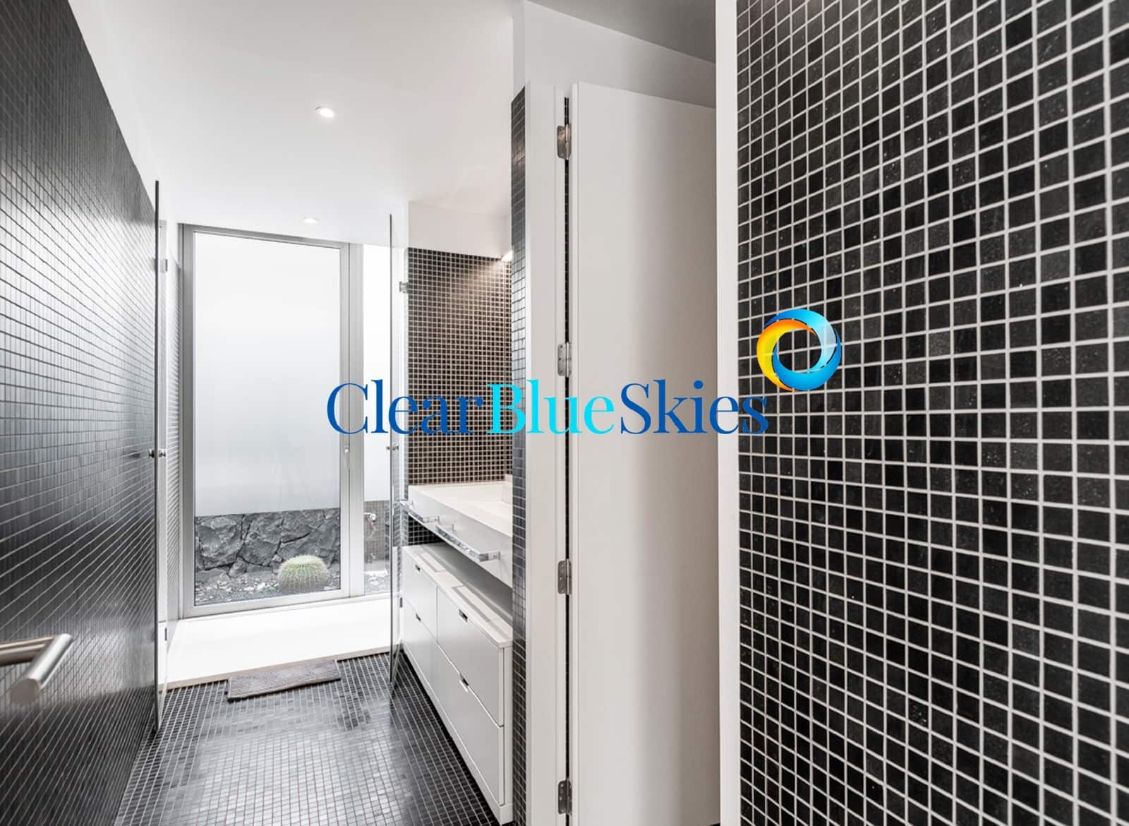 3 quarto Moradia para venda em Playa San Juan com piscina garagem - 2 200 000 € (Ref: 9471802)