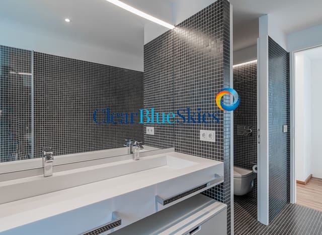 3 slaapkamer Villa te koop in Playa San Juan, Guía de Isora met zwembad garage - € 2.200.000 (Ref: 9471802)