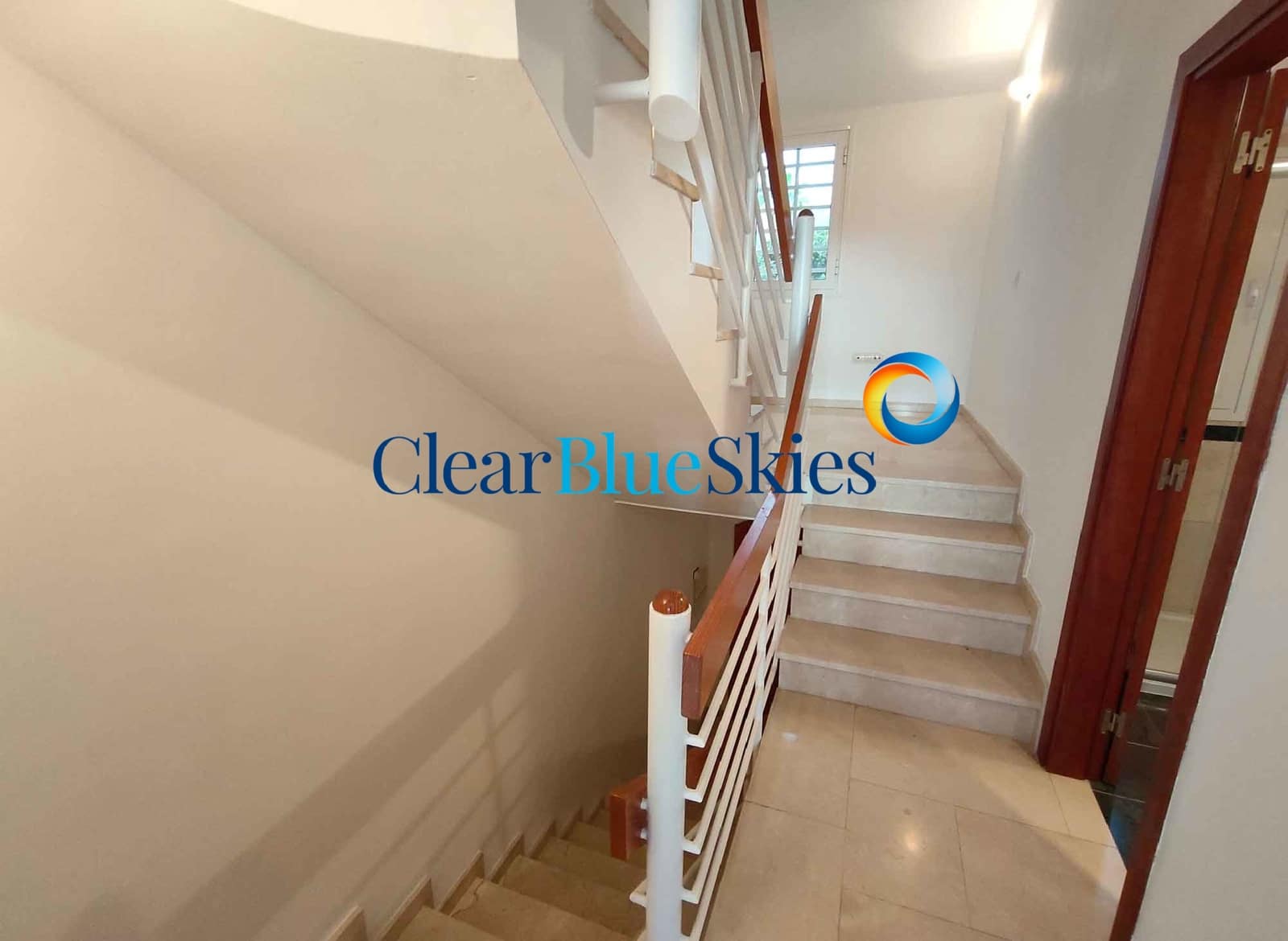 2 bedroom Townhouse for sale in Adeje with pool garage - € 595,000 (Ref: 9482388)