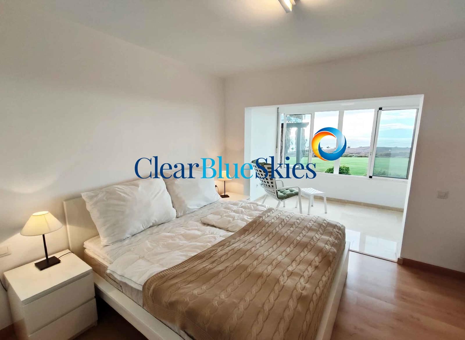 2 bedroom Townhouse for sale in Adeje with pool garage - € 595,000 (Ref: 9482388)