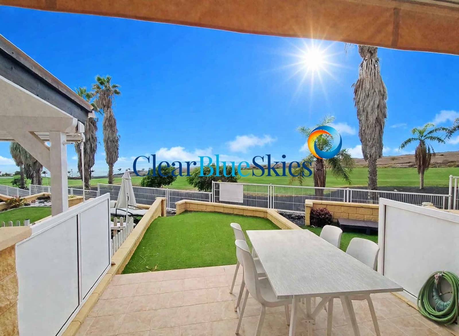 2 bedroom Townhouse for sale in Adeje with pool garage - € 595,000 (Ref: 9482388)