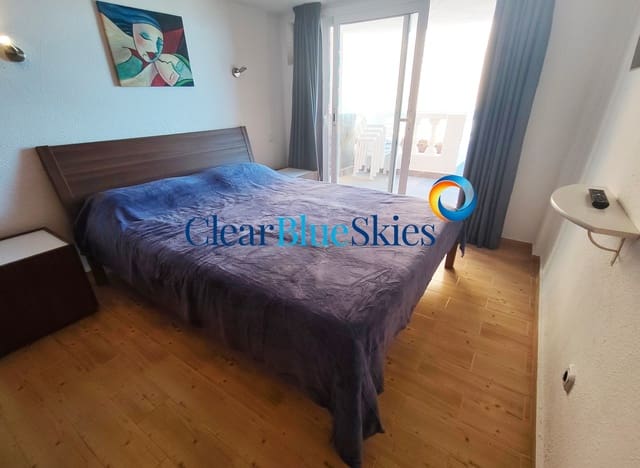 Casa de 4 habitaciones en San Eugenio Alto, Adeje en venta con garaje - 540.000 € (Ref: 9483207)