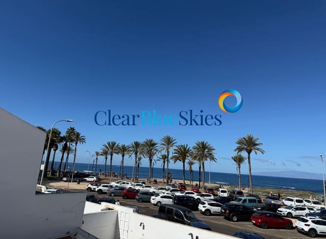 3 soveværelse Villa til salg i Playa de las Americas, Arona med garage - € 935.000 (Ref: 9511359)