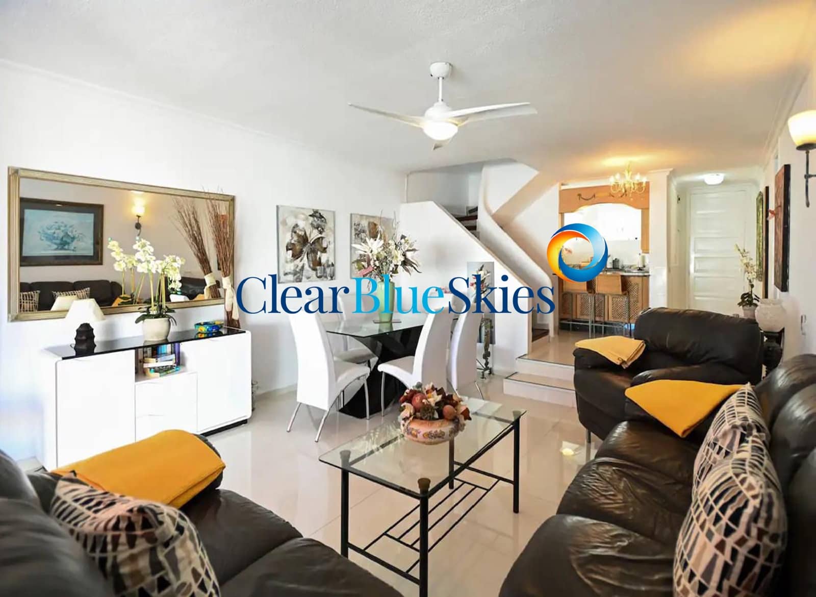 3 soveværelse Villa til salg i Playa de las Americas med garage - € 935.000 (Ref: 9511359)