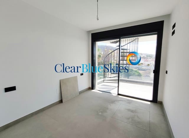 2 makuuhuone Kattohuoneisto myytävänä paikassa El Madroñal, Adeje mukana uima-altaan 
autotalli - 750 000 € (Ref: 9519329)