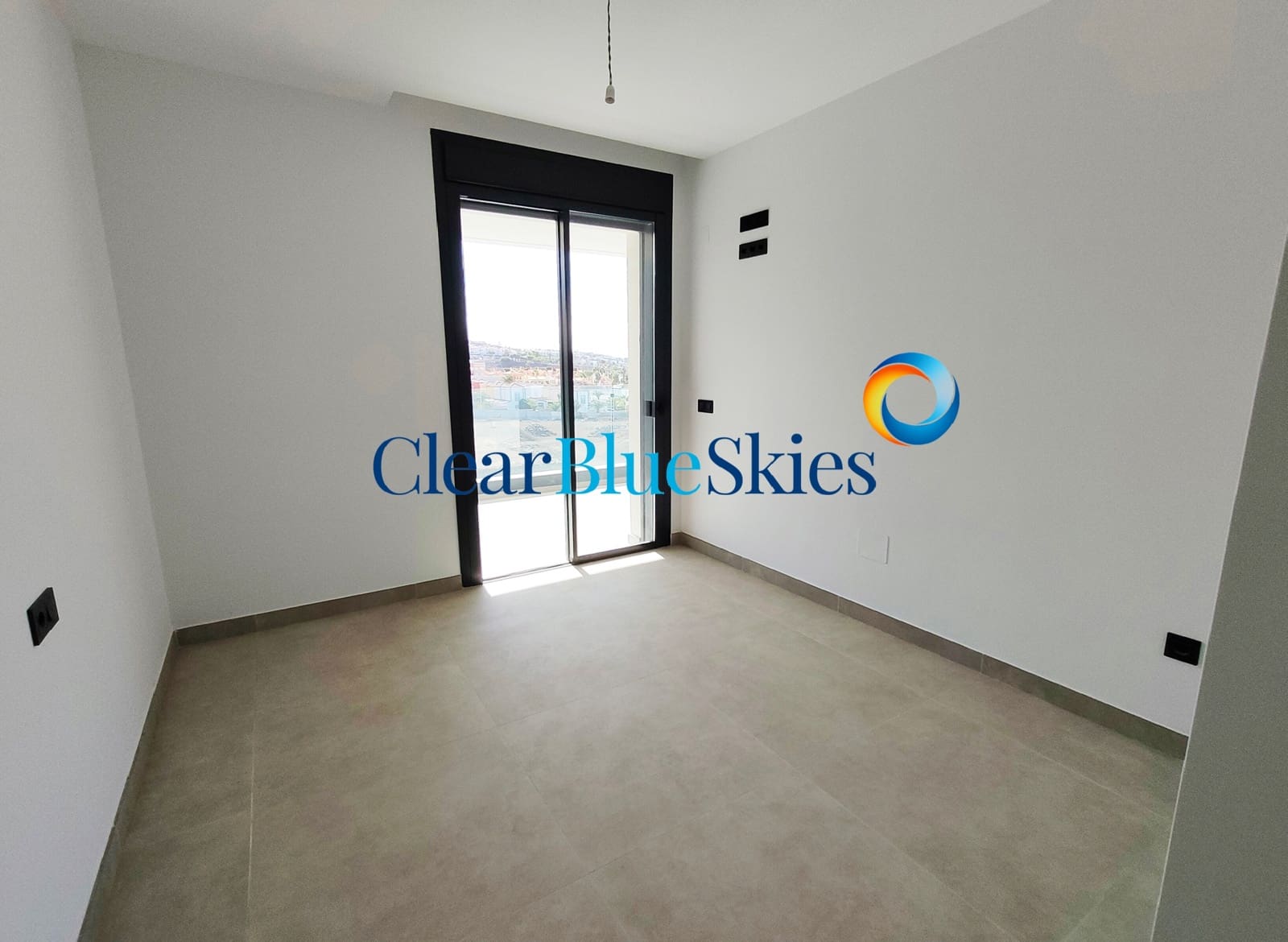 2 bedroom Penthouse for sale in El Madronal with pool garage - € 750,000 (Ref: 9519329)