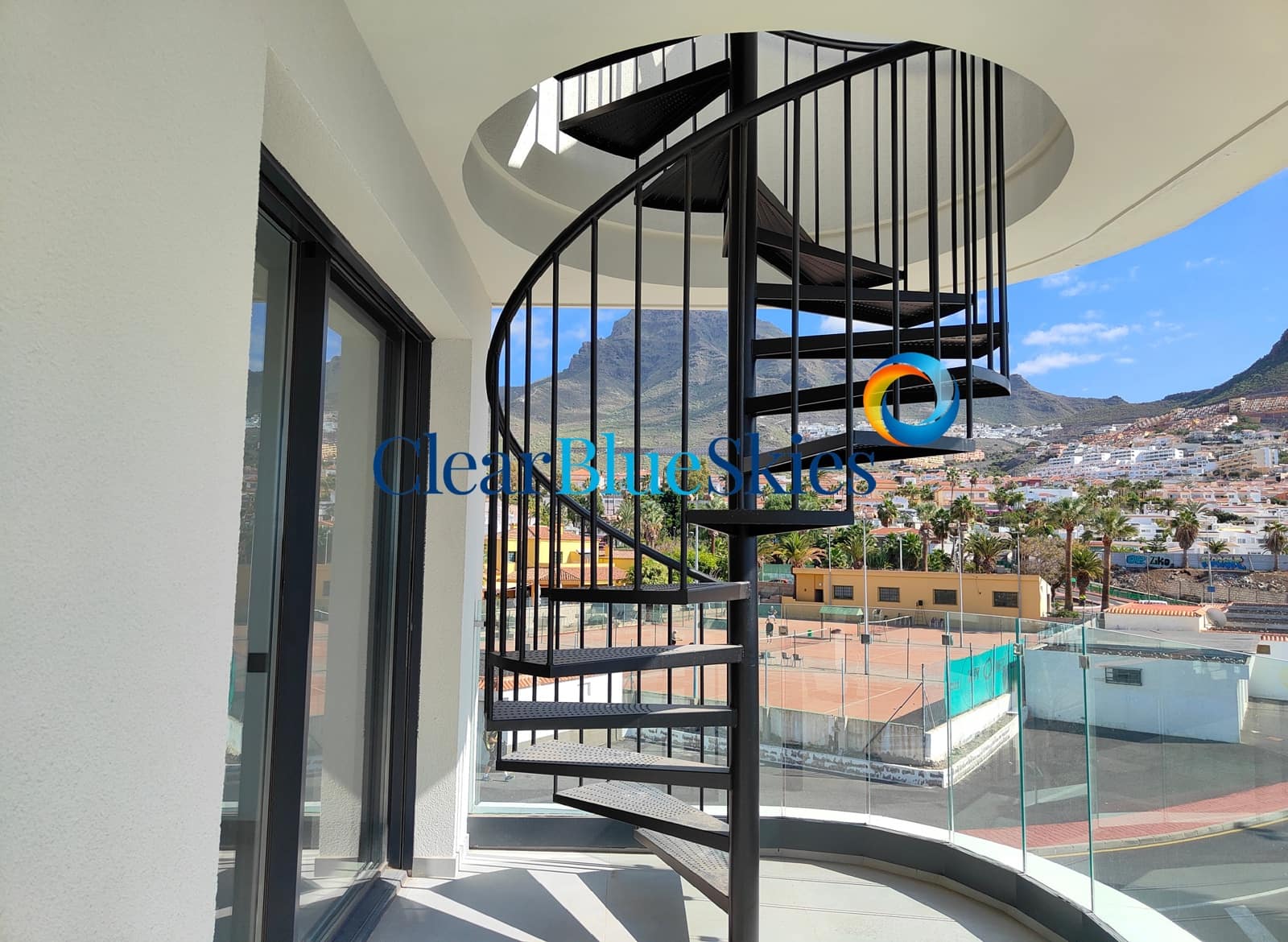 2 bedroom Penthouse for sale in El Madronal with pool garage - € 750,000 (Ref: 9519329)