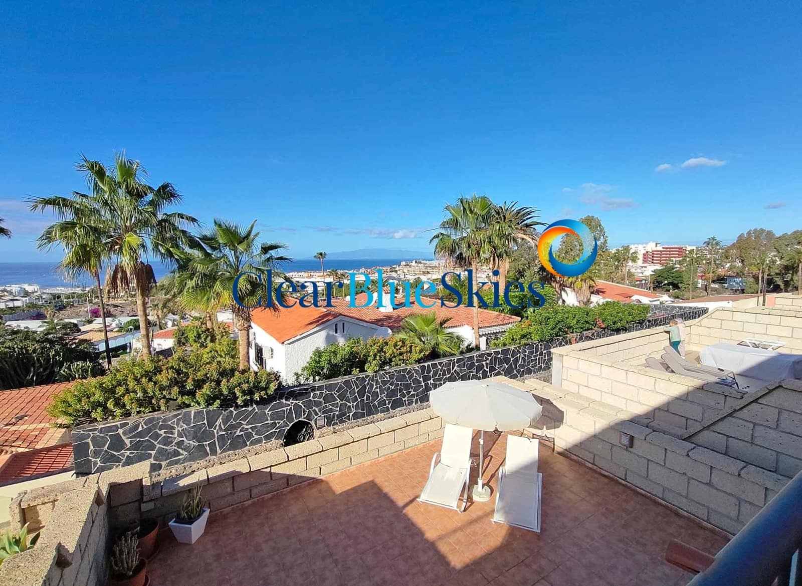 3 sovrum Hus till salu i El Madronal med garage - 899 000 € (Ref: 9525738)