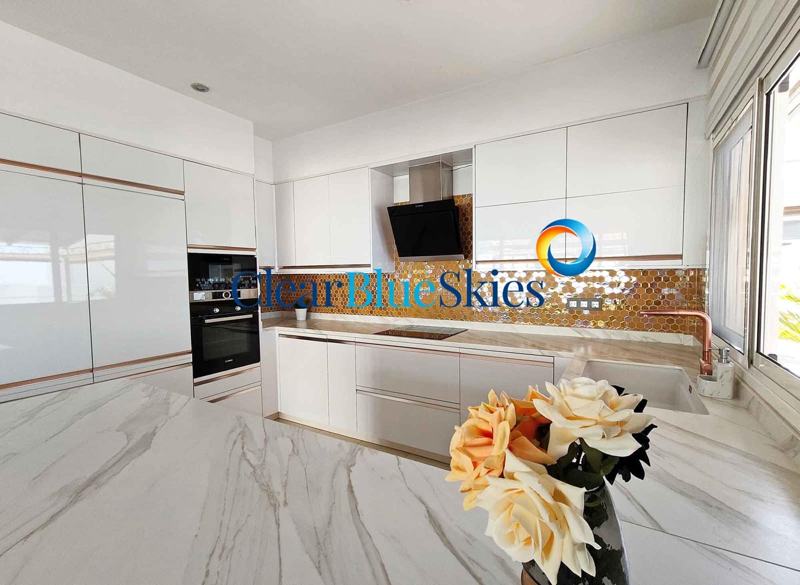 3 bedroom Villa for sale in Torviscas with garage - € 1,140,000 (Ref: 9525860)