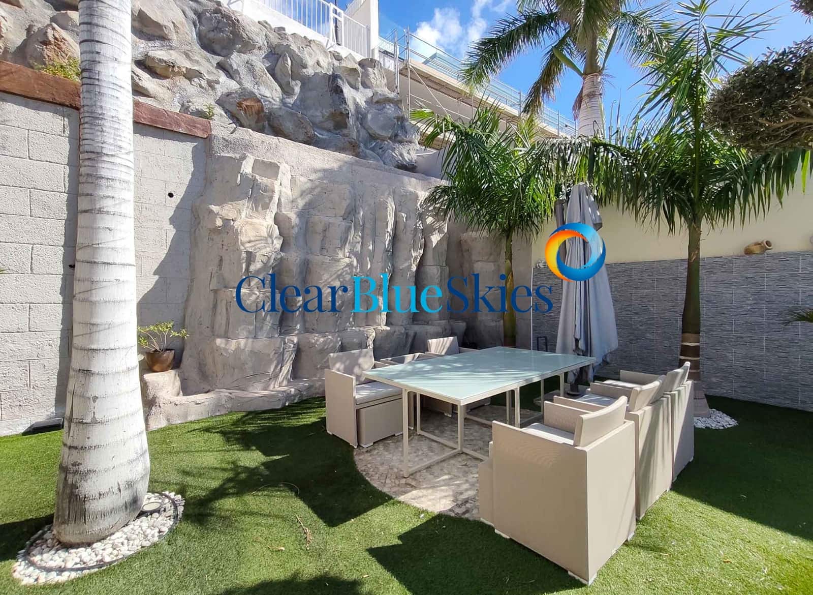 3 bedroom Villa for sale in Torviscas with garage - € 1,140,000 (Ref: 9525860)