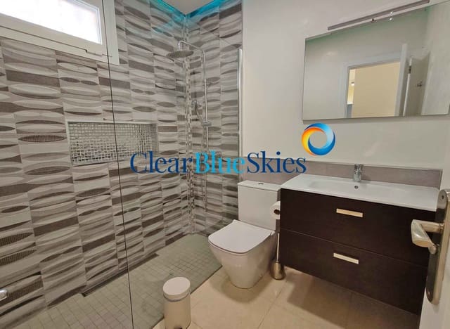 3 bedroom Villa for sale in Torviscas, Adeje with garage - € 1,140,000 (Ref: 9525860)