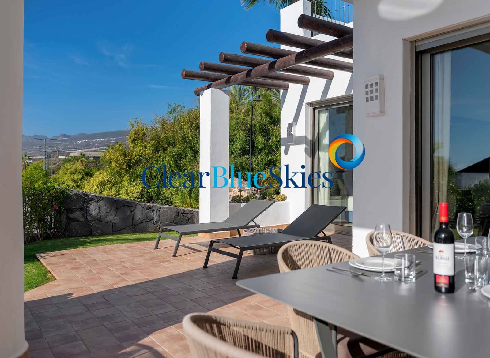 2 bedroom Apartment for sale in Playa San Juan with pool garage - € 745,000 (Ref: 9532610)